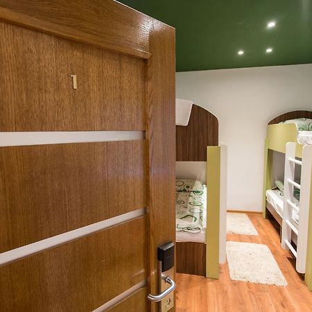 Green Hostel Сфинту-Ґеорґе Екстер'єр фото